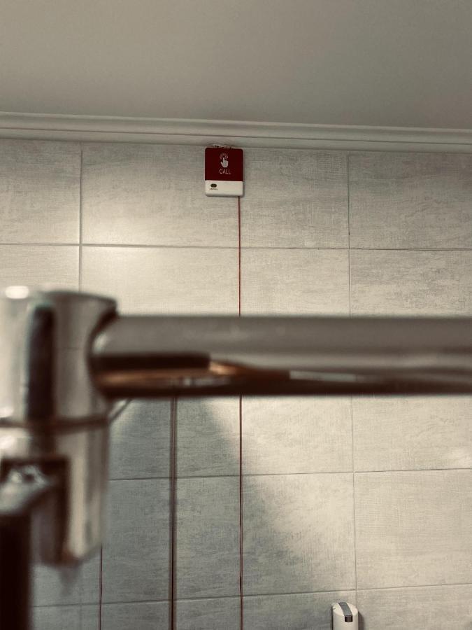 Hotel Callisto Pristina Buitenkant foto